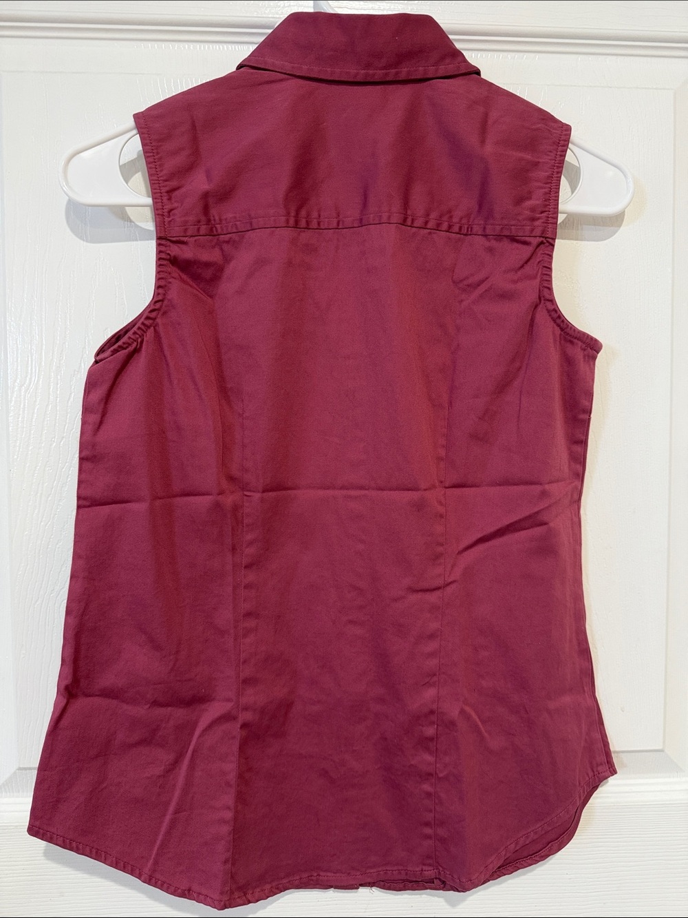 Van Heusen Sleeveless Button-Front Shirt - Deep Raspberry - Picture 5 of 9